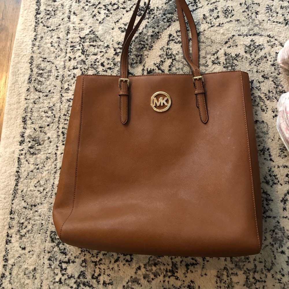 Micheal kors purse